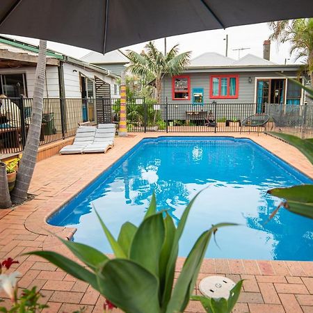 Backpackers Newcastle Hostel Bagian luar foto