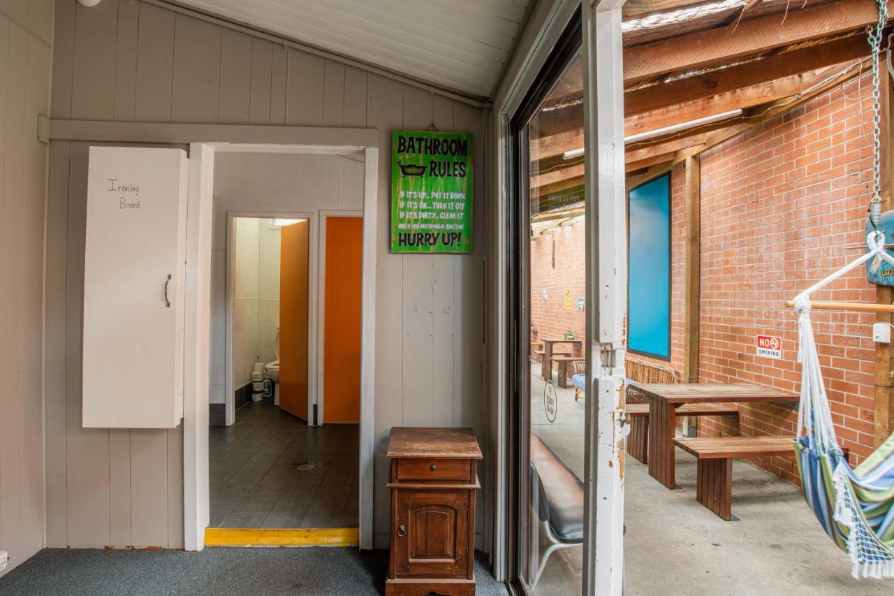 Backpackers Newcastle Hostel Bagian luar foto