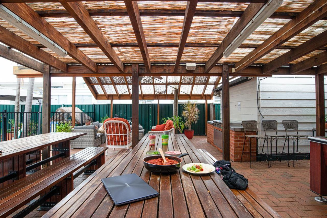 Backpackers Newcastle Hostel Bagian luar foto